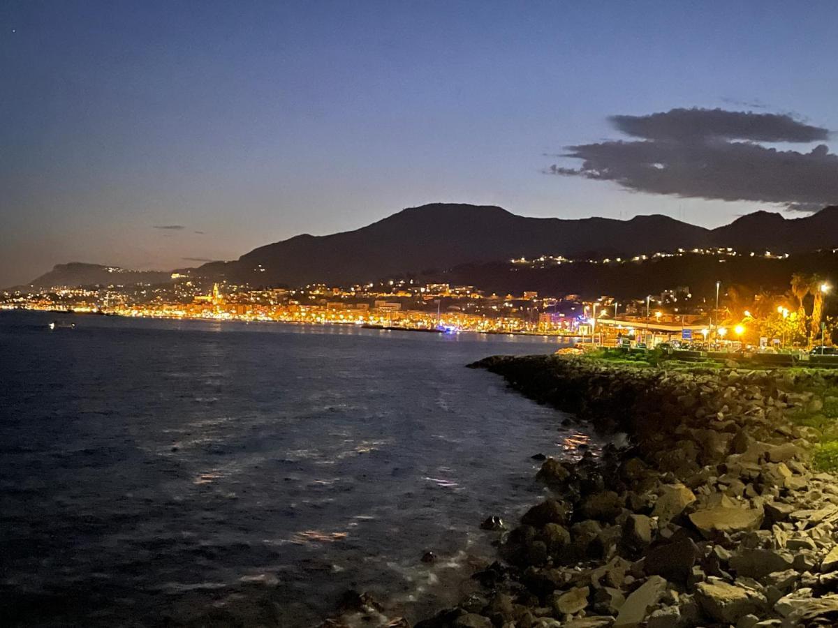 Menton Centre Vue Imprenable Sur Mer Et Jardin Bioves 外观 照片